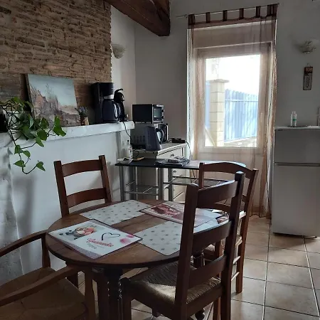 Guest house Bellevue 3 Rue Du Bourg A Montastruc 47380 Entree Independante 3*