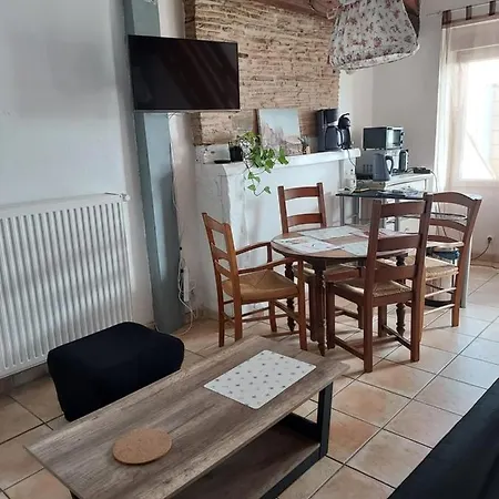 Bellevue 3 Rue Du Bourg A Montastruc 47380 Entree Independante Guest house Montastruc (Lot-et-Garonne)